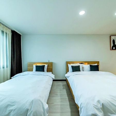 Nine Boutique Hotel Seogwipo Exterior photo