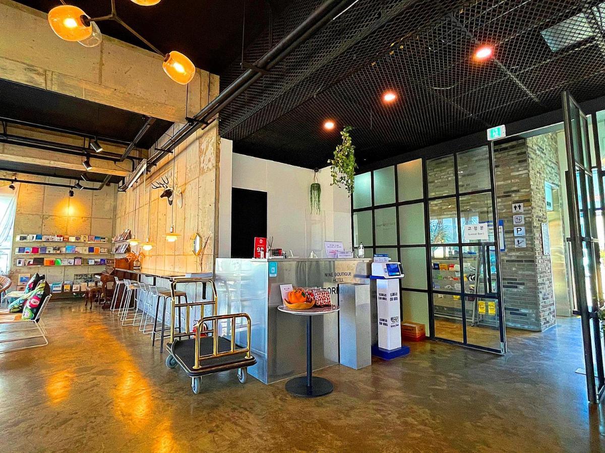 Nine Boutique Hotel Seogwipo Exterior photo