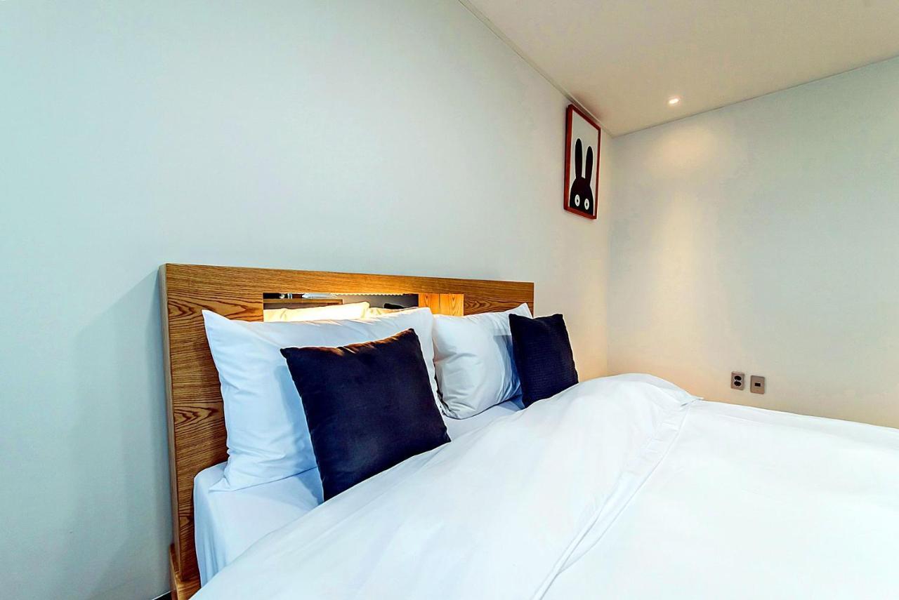 Nine Boutique Hotel Seogwipo Exterior photo