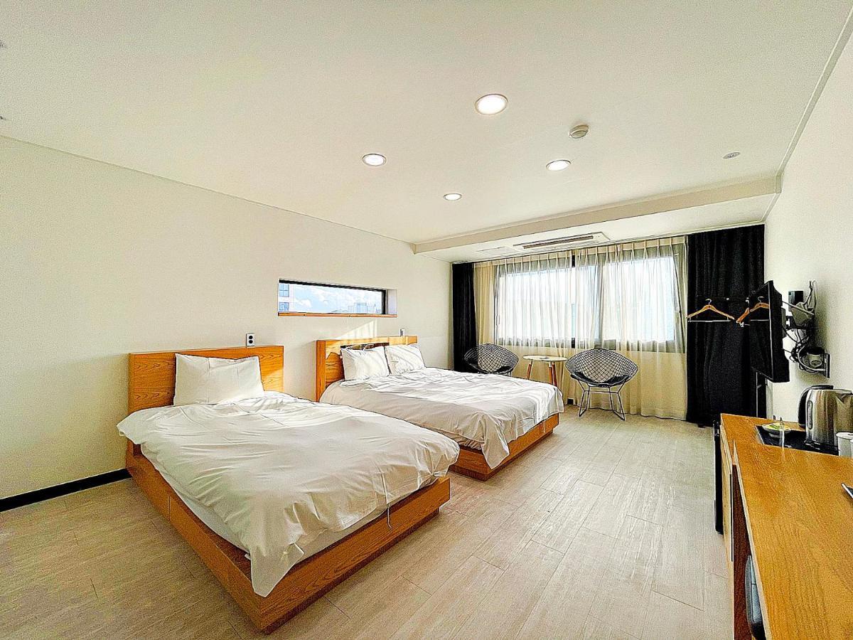 Nine Boutique Hotel Seogwipo Exterior photo