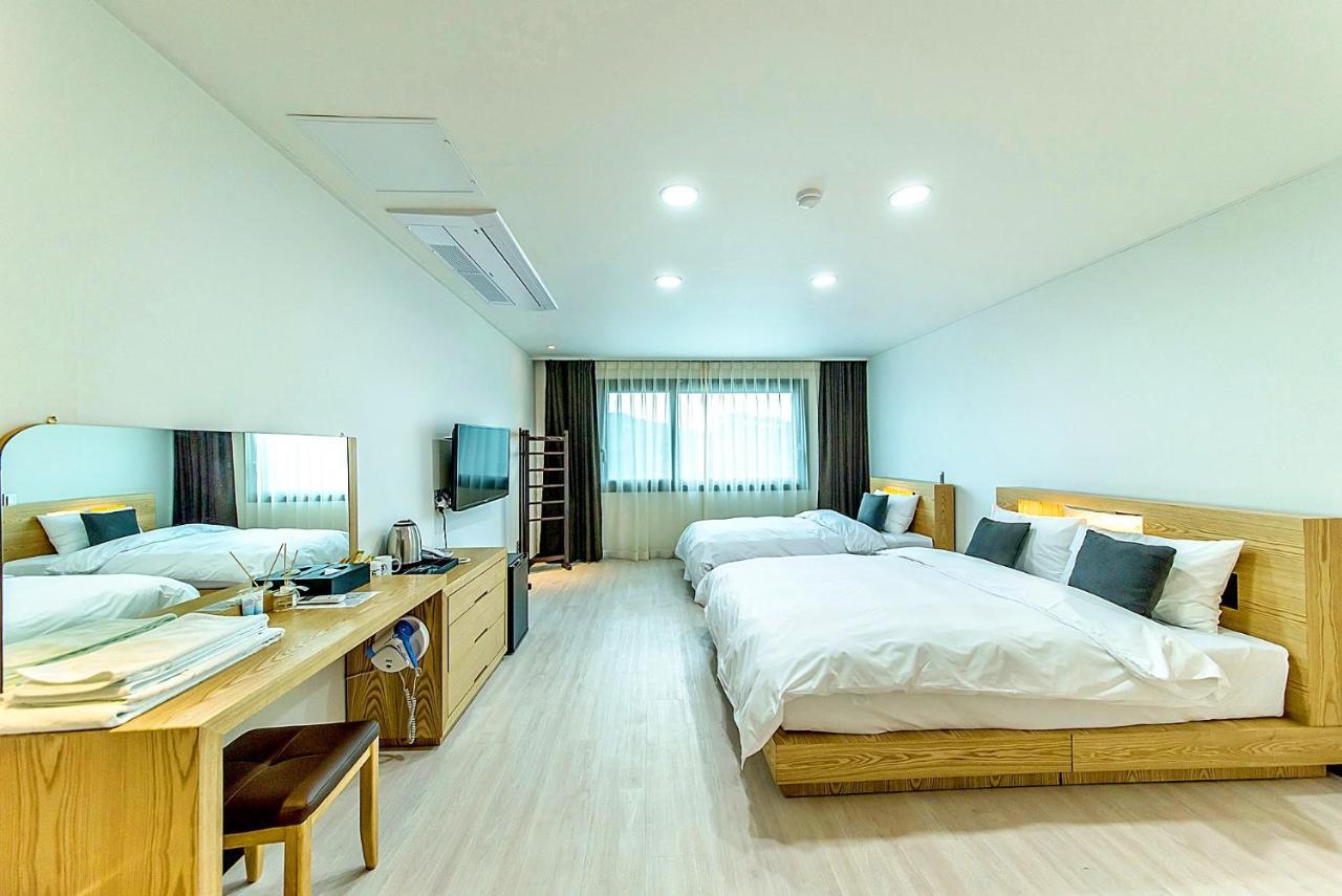 Nine Boutique Hotel Seogwipo Exterior photo