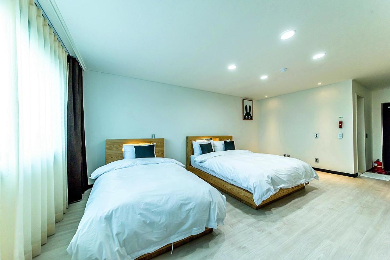 Nine Boutique Hotel Seogwipo Exterior photo