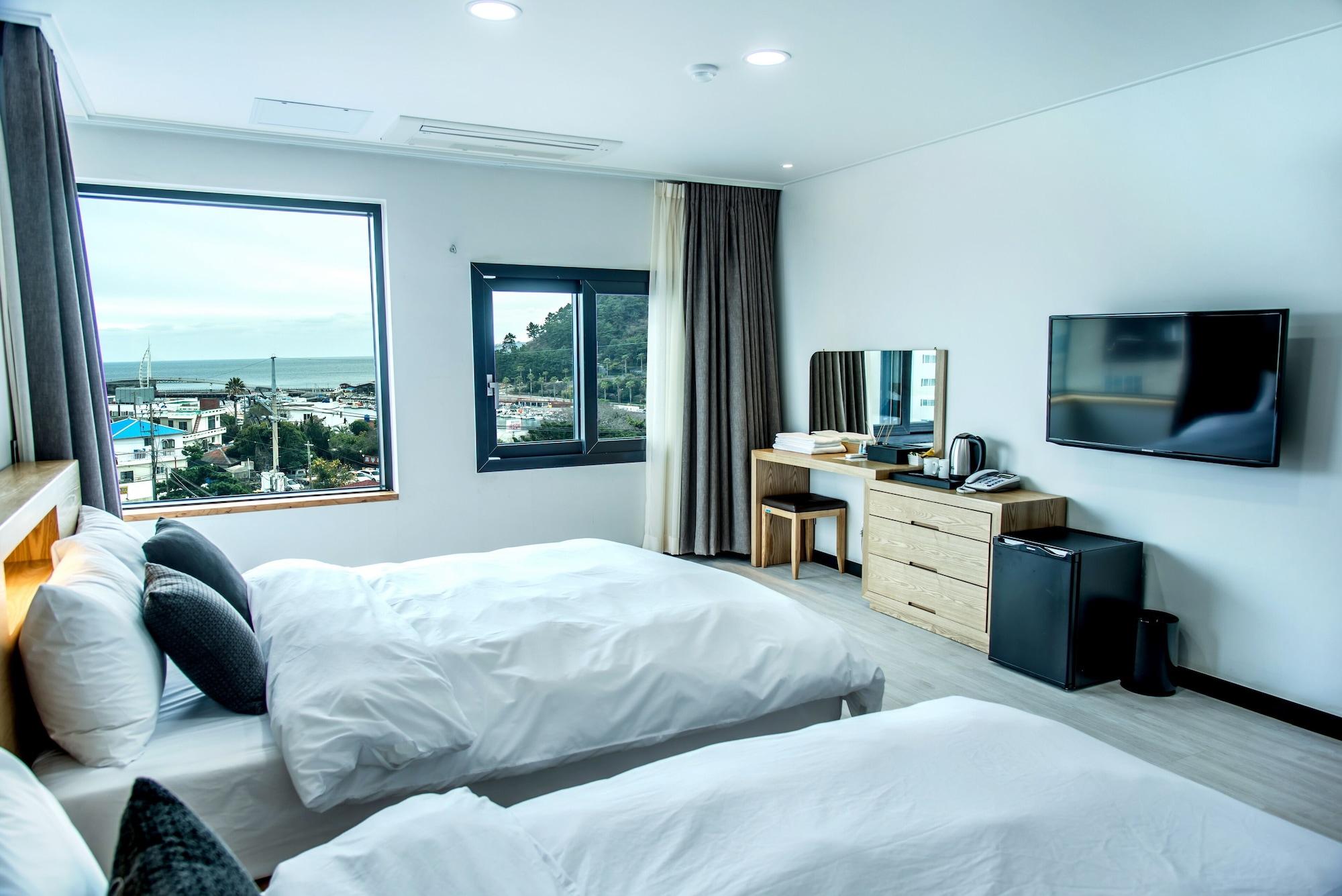 Nine Boutique Hotel Seogwipo Exterior photo